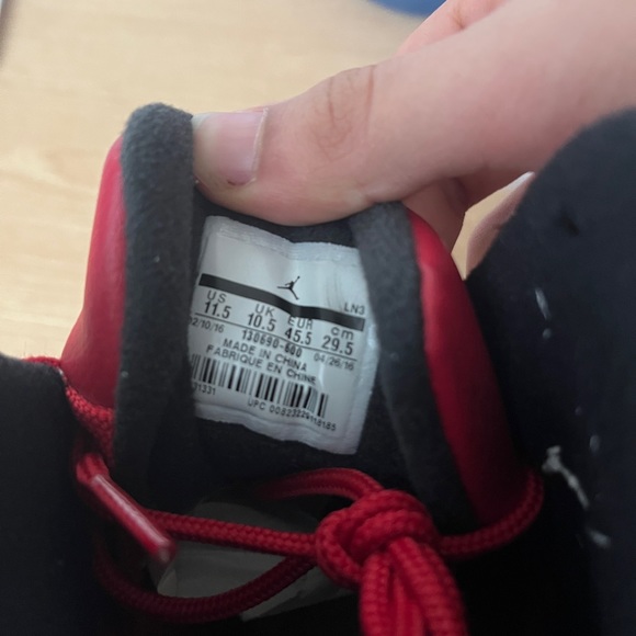 Jordan 12 Retro Gym Red • Size 11.5 - Picture 3 of 6